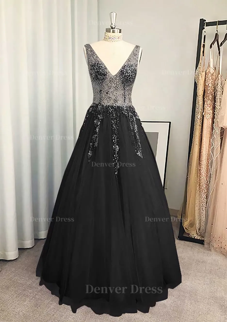 A-line/Princess V Neck Long/Floor-Length Tulle Prom Dress With Beading Sequins