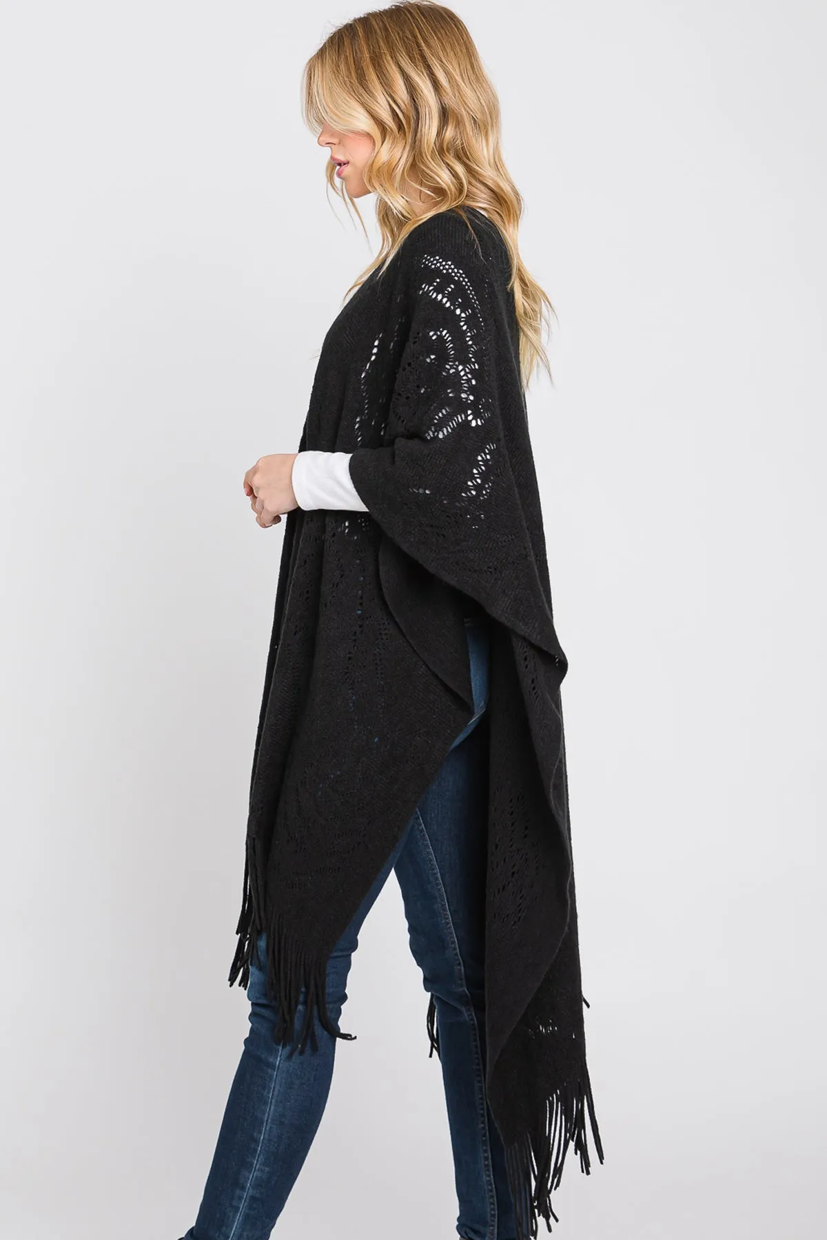 PAISLEY PATTERN FRINGE PONCHO
