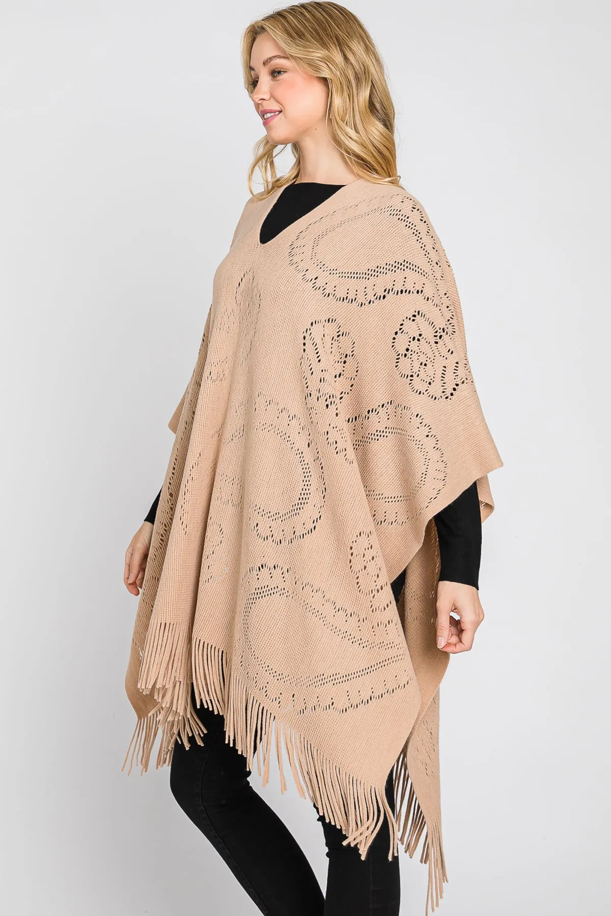 PAISLEY PATTERN FRINGE PONCHO