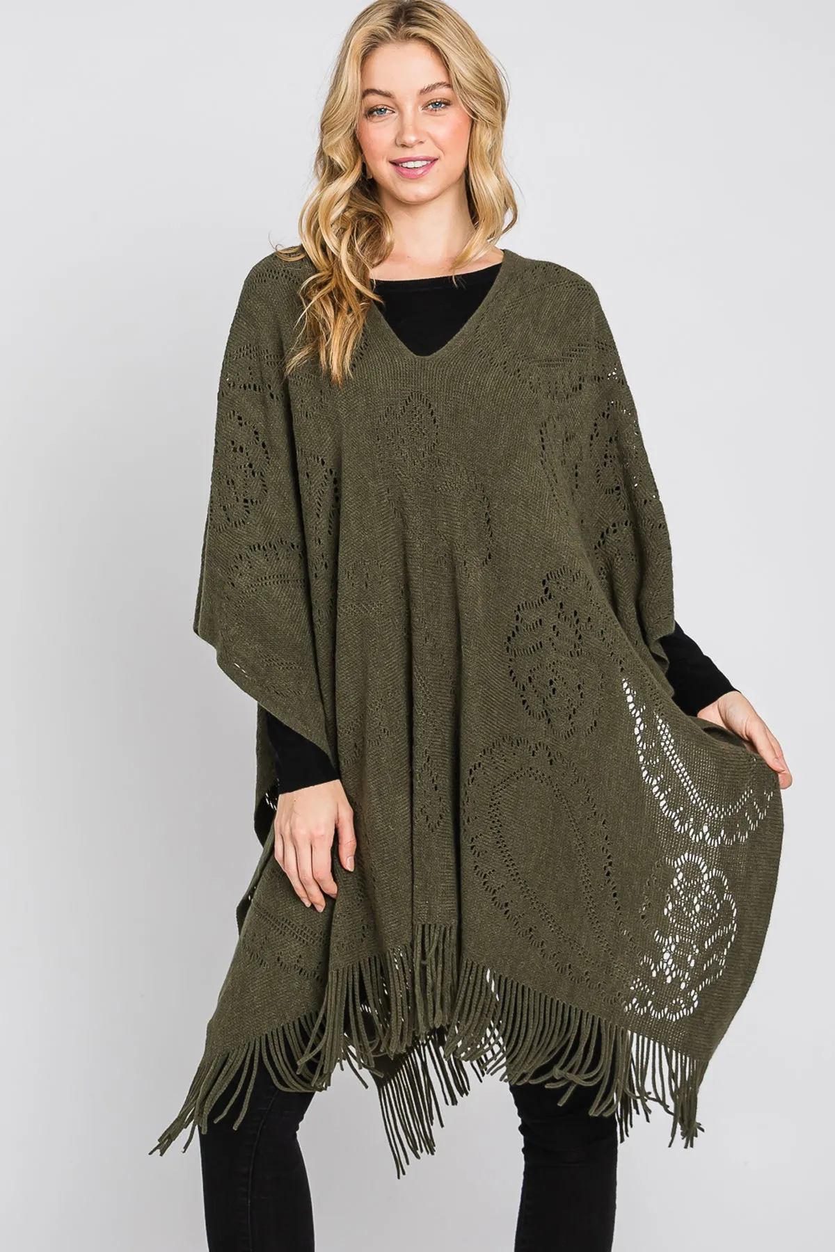 PAISLEY PATTERN FRINGE PONCHO